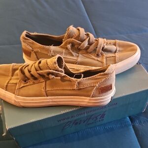 Blowfish Women"  Malibu/Taupe  Casual Sneakers